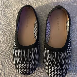 Journee Collection Monochrome Houndstooth Flats